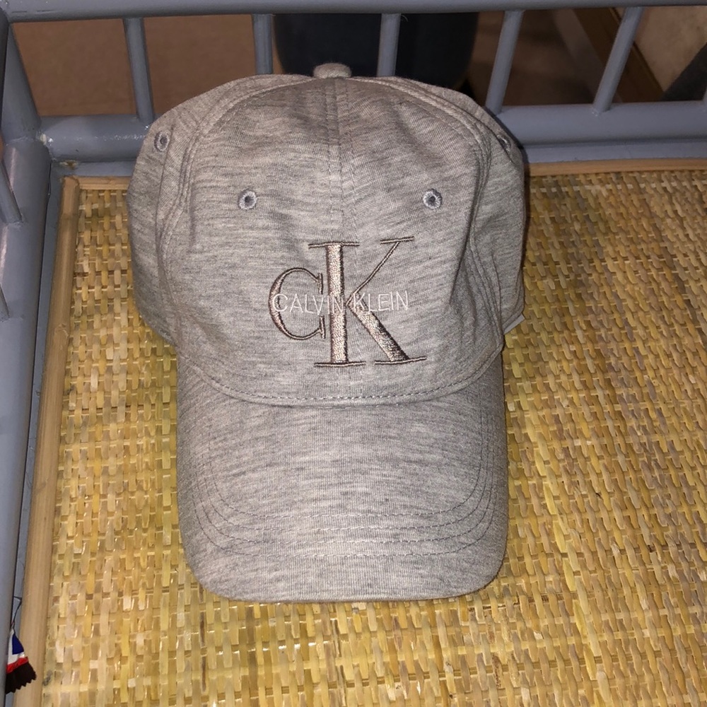 Calvin Klein hat one size